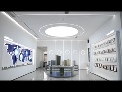 फारली फिल्ट्रेशन कारखाने के शोरूम में प्रदर्शित उच्च प्रदर्शन वाले धूल फिल्टर कारतूस